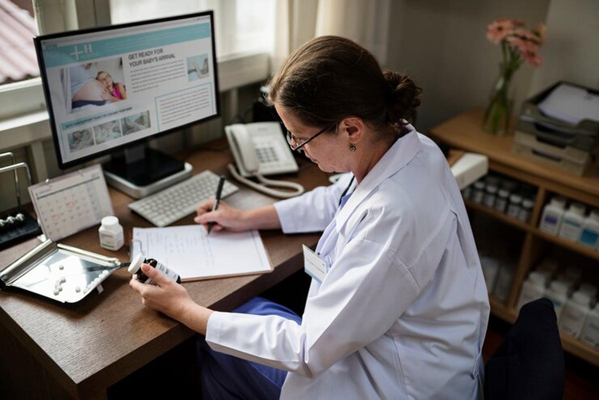 Best Virtual Medical Scribes: Key Benefits for Clinics and Practices
