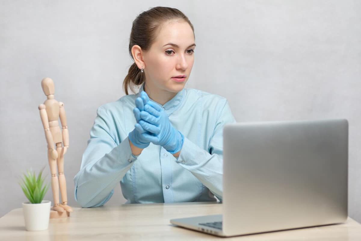dermatologist medical virtual scribe