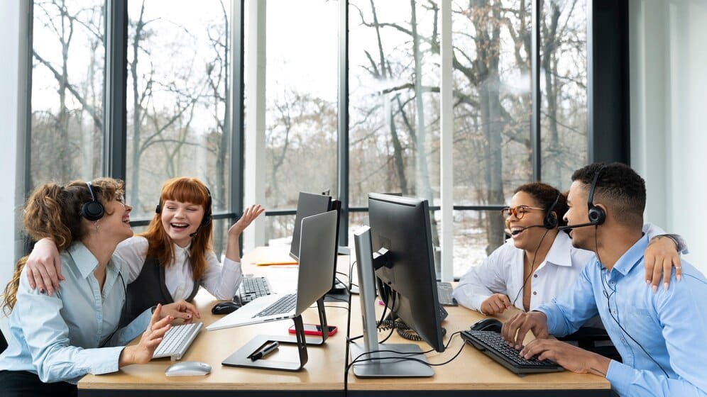 Contact center software vs. virtual receptionist software