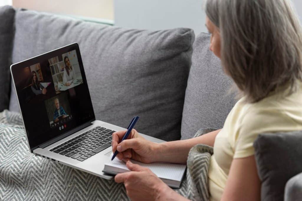 virtual medical assistants in remote health coaching