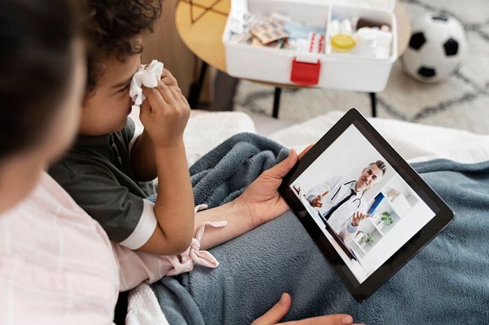 virtual medical scribe and a pediatrician