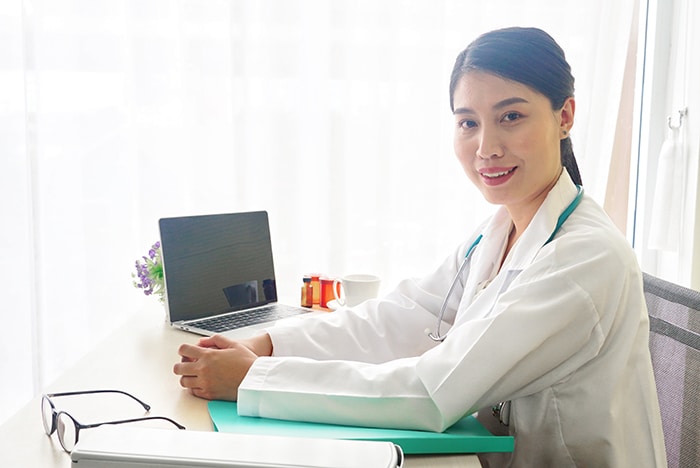 How to Become a Medical Transcriptionist