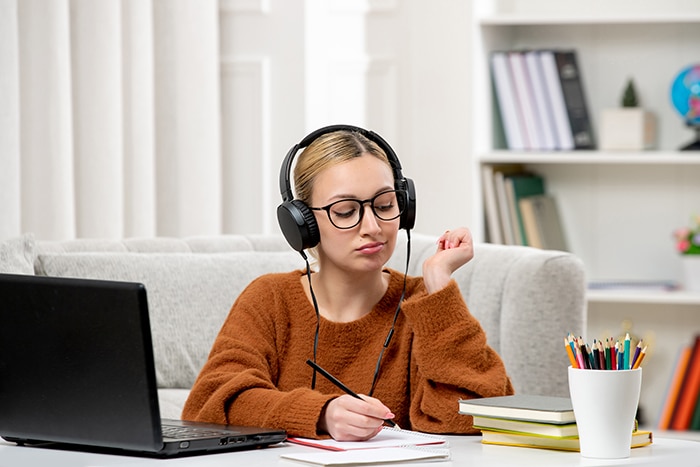 Why Hire a Virtual Assistant